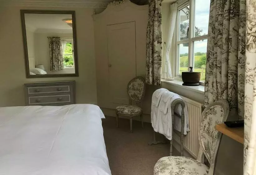 Aamiaismajoitus (B&B) Staggs Cottage