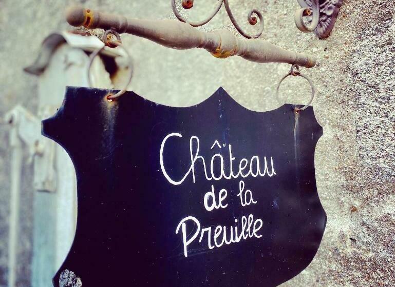 Château De La Preuille Bed & Breakfast