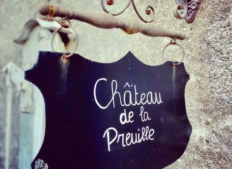 Château De La Preuille Bed & Breakfast