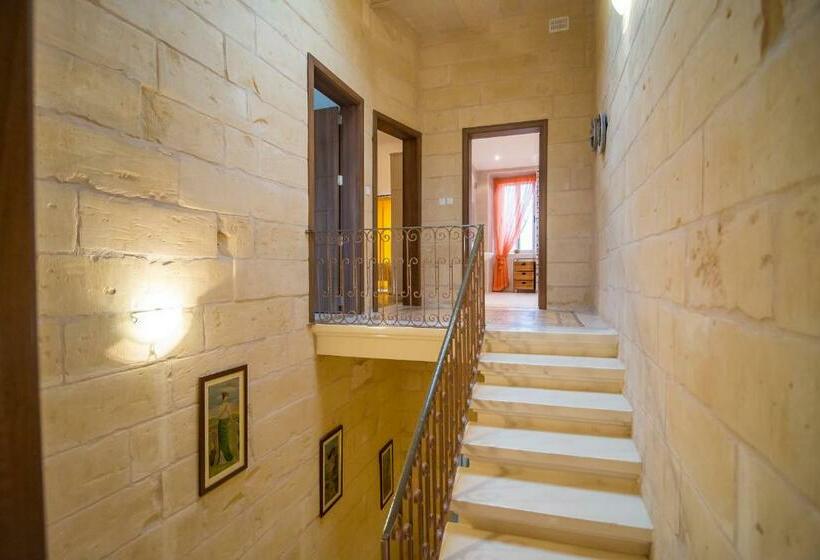 هتل Lidda Butts Inn