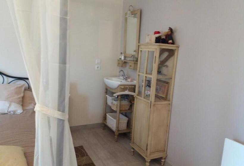 مبيت وإفطار Les Mouettes 1 Gite Ou 4 Chambres D Hote, Jardin ,bords De Loire