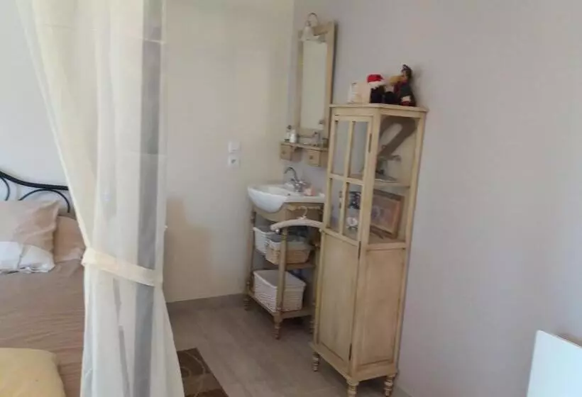 ベッドアンドブレックファースト Les Mouettes 1 Gite Ou 4 Chambres D Hote, Jardin ,bords De Loire