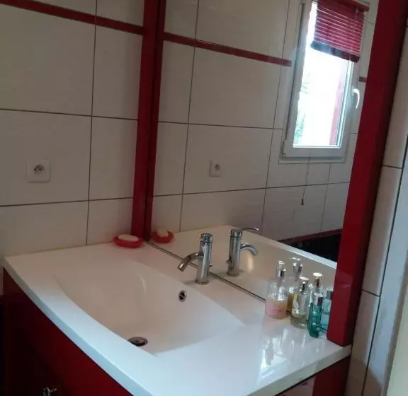 ベッドアンドブレックファースト Les Mouettes 1 Gite Ou 4 Chambres D Hote, Jardin ,bords De Loire