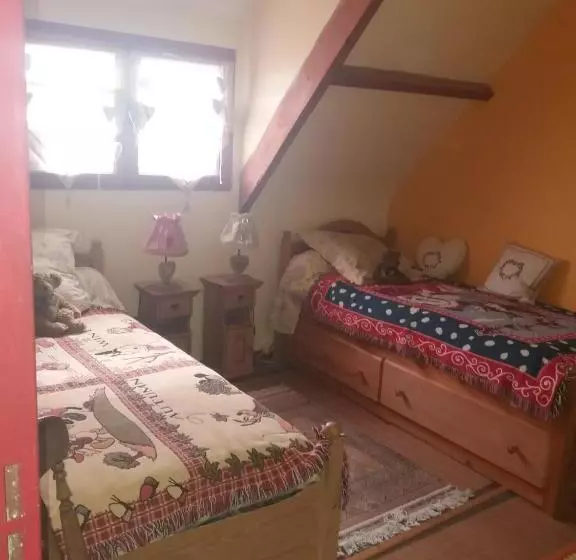 ベッドアンドブレックファースト Les Mouettes 1 Gite Ou 4 Chambres D Hote, Jardin ,bords De Loire