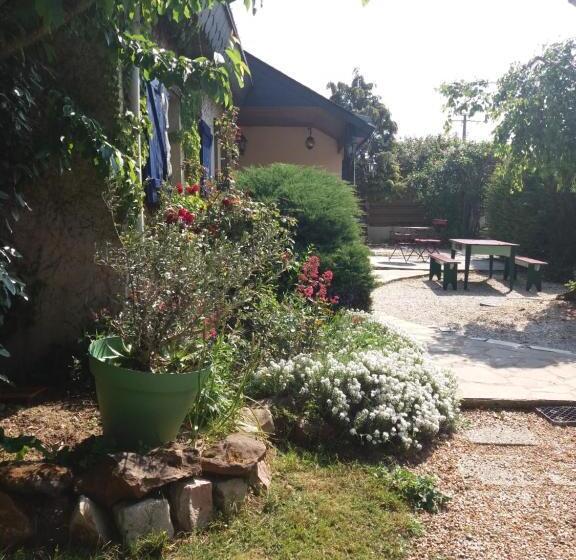 مبيت وإفطار Les Mouettes 1 Gite Ou 4 Chambres D Hote, Jardin ,bords De Loire