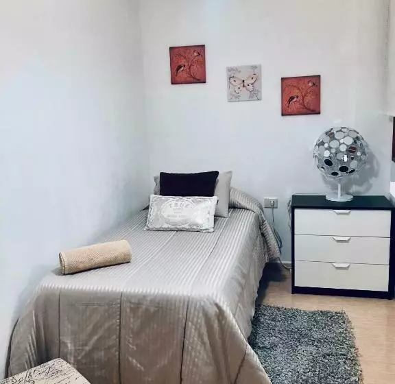 ペンション Cã©ntrica Y Acogedora Habitaciã³n