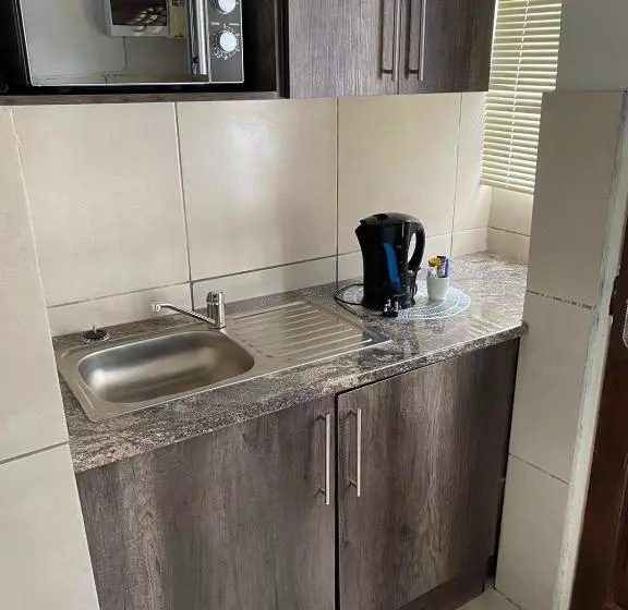 Majatalo Conti Inn Guesthouse