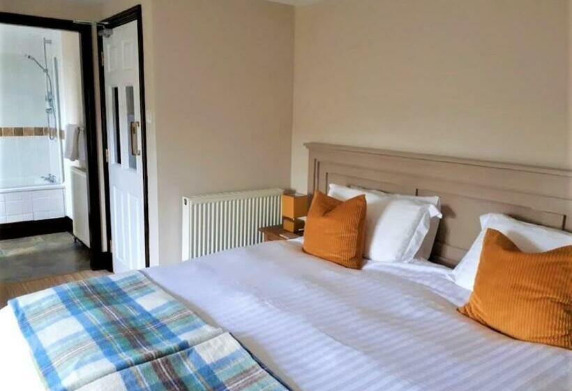 پانسیون Corsewall Arms Guest House