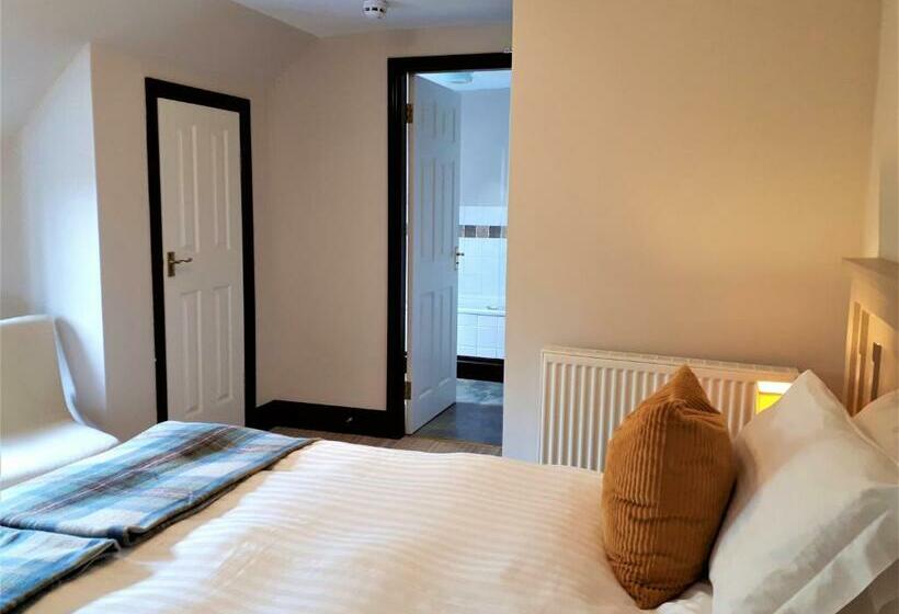 پانسیون Corsewall Arms Guest House