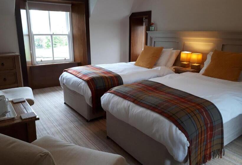 پانسیون Corsewall Arms Guest House