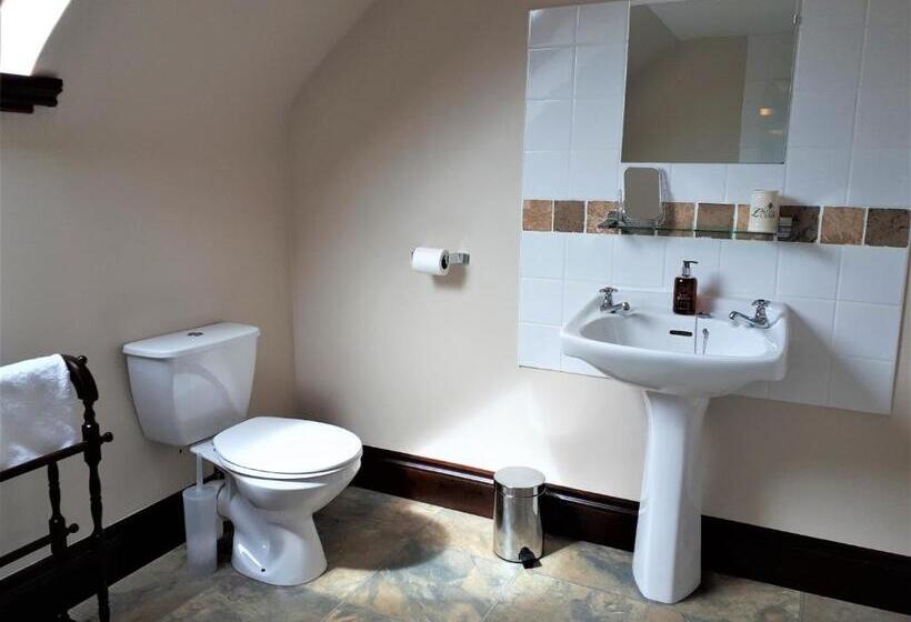 پانسیون Corsewall Arms Guest House