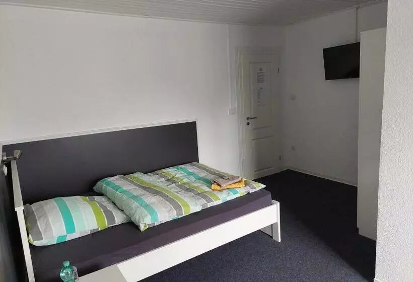 Retkeilymaja Landhaus Luttum