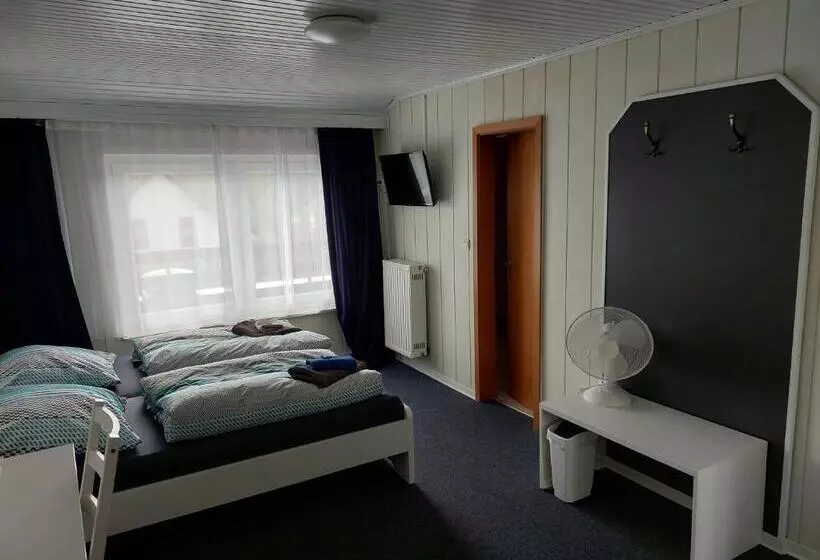 Retkeilymaja Landhaus Luttum