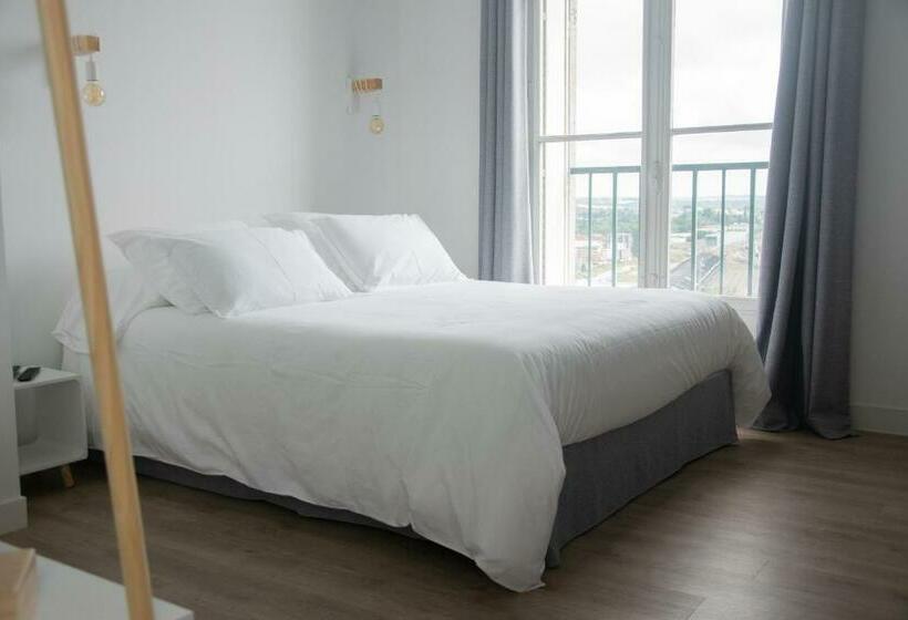 住宿加早餐  15ème Droite   Tour Perret   Centre Ville   4 étoiles