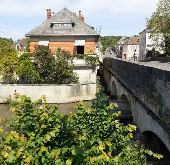 Aamiaismajoitus (B&B) Chambres D Hôtes Gobillon