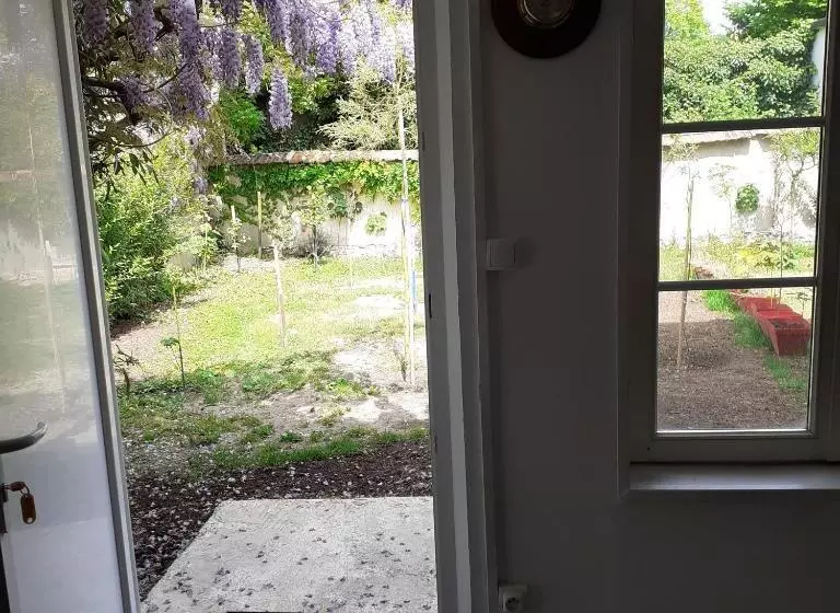 Aamiaismajoitus (B&B) Chambres D Hôtes Gobillon