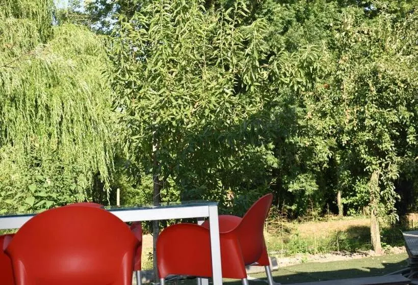 Aamiaismajoitus (B&B) Den Laage Hof