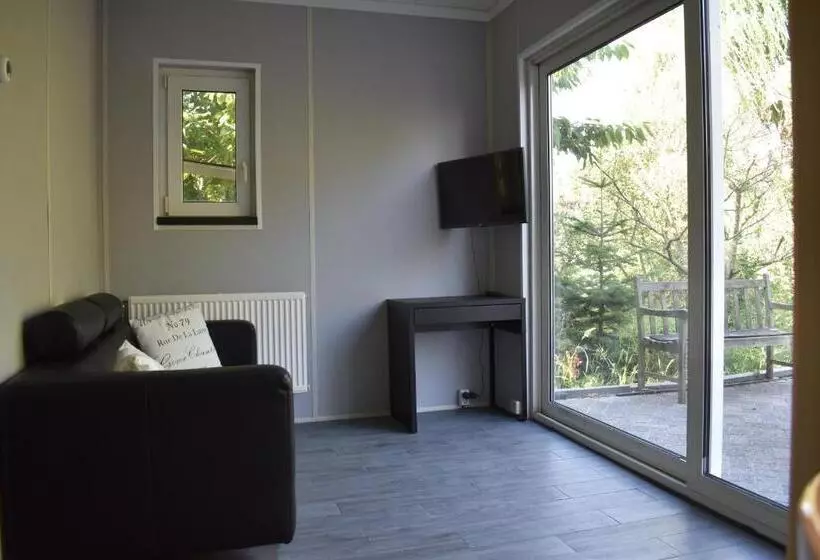 Aamiaismajoitus (B&B) Den Laage Hof