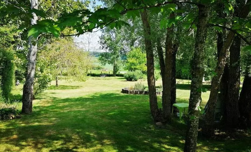 Aamiaismajoitus (B&B) Le Charbonnet