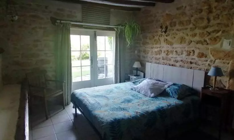 Aamiaismajoitus (B&B) Le Charbonnet