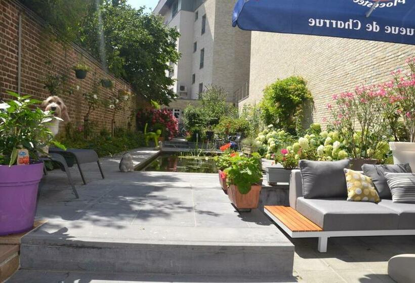 تختخواب و صبحانه Ter Thuyne