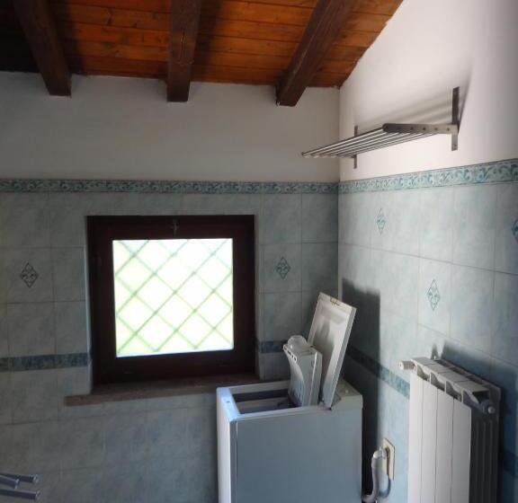 Отель Agriturismo Podere Bianca Maria