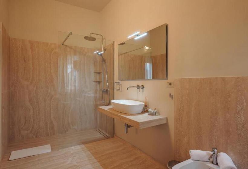 هتل Wine Estate Paradiso Di Cacuci