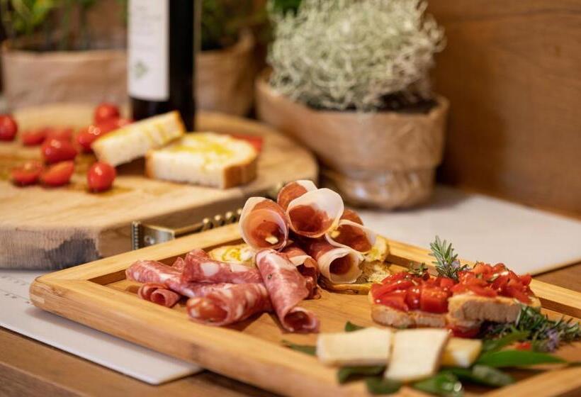 هتل Wine Estate Paradiso Di Cacuci