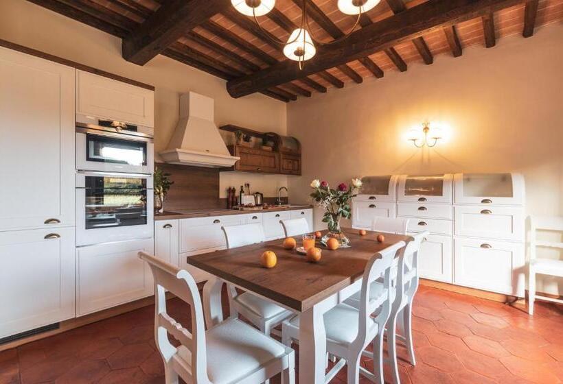 هتل Wine Estate Paradiso Di Cacuci