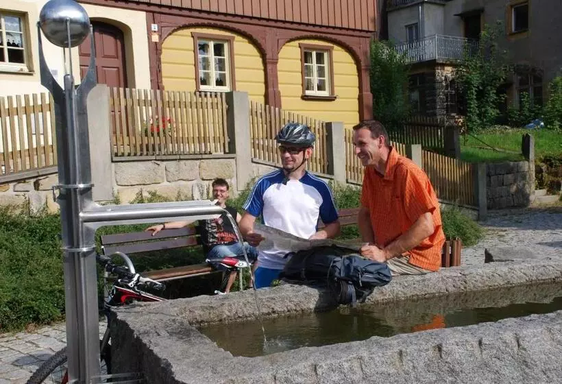 ペンション Fh Am Osterbrunnen