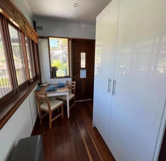 ペンション The Pool House   Crescent Head   Stunning Ocean Views, Pet Friendly