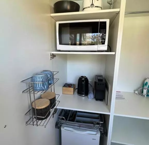 ペンション The Pool House   Crescent Head   Stunning Ocean Views, Pet Friendly