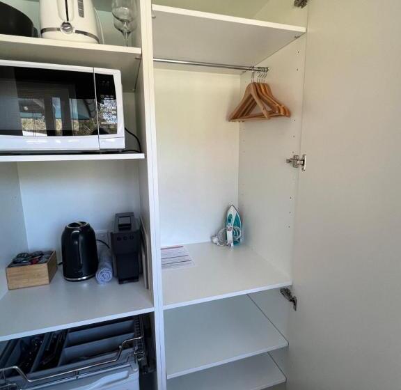 بنسيون The Pool House   Crescent Head   Stunning Ocean Views, Pet Friendly