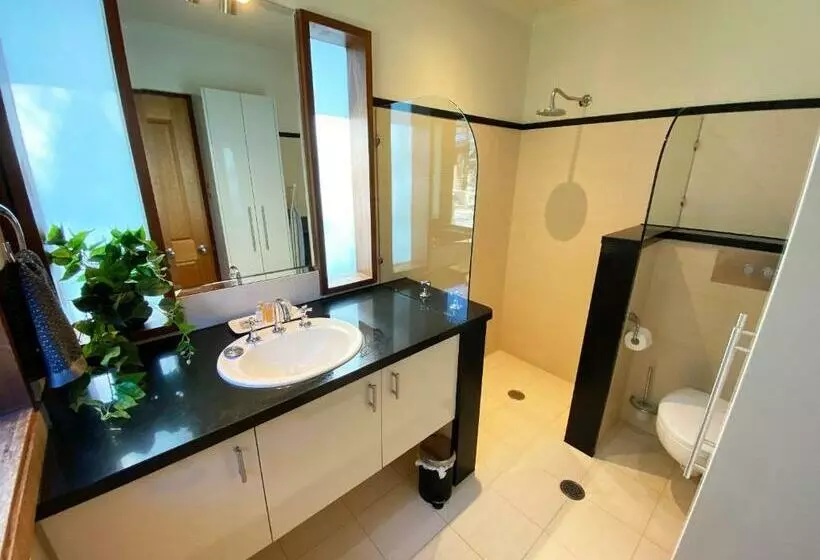 ペンション The Pool House   Crescent Head   Stunning Ocean Views, Pet Friendly