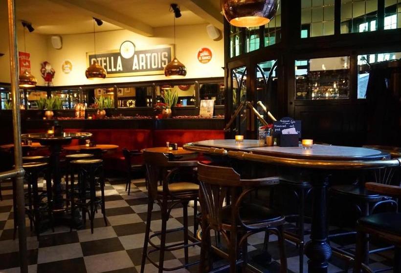 ホテル Afspanning De Kroon