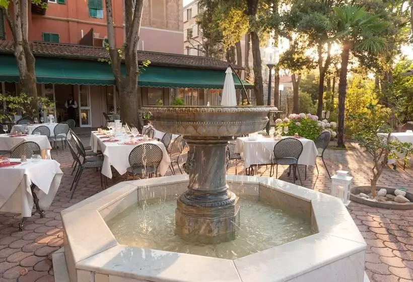 ホテル Albergo Battelli