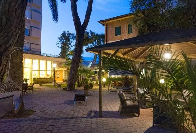 ホテル Albergo Battelli