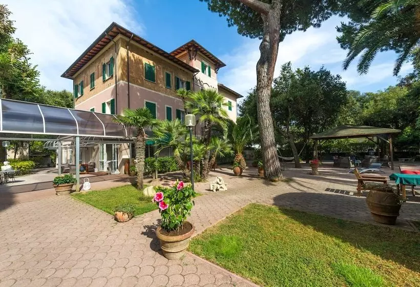 ホテル Albergo Battelli