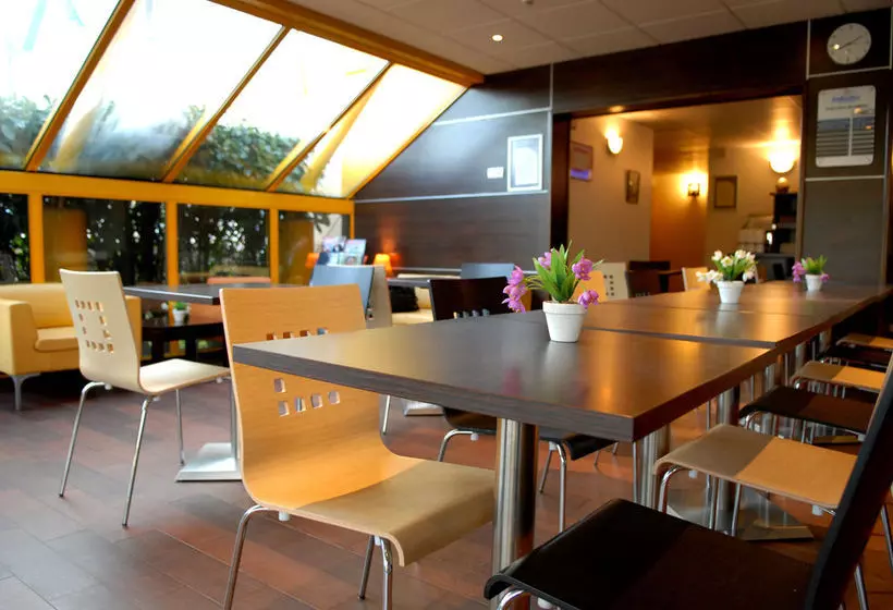 酒店 Hôtel Savigny-Le-Temple