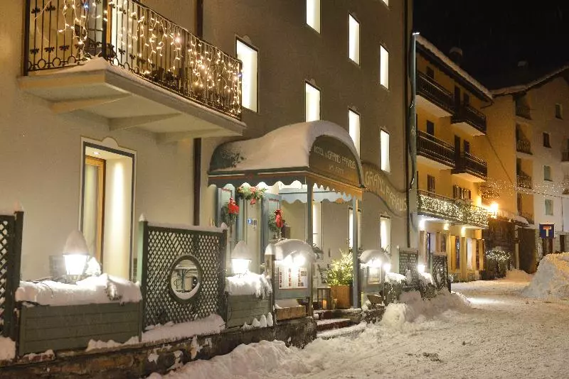 Отель Du Grand Paradis  1899 Auberge Boutique