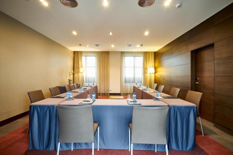 هتل Eurostars Patios De Cordoba