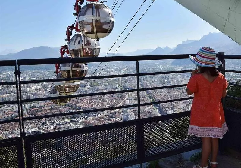 Otel Ibis Styles Grenoble Centre Gare