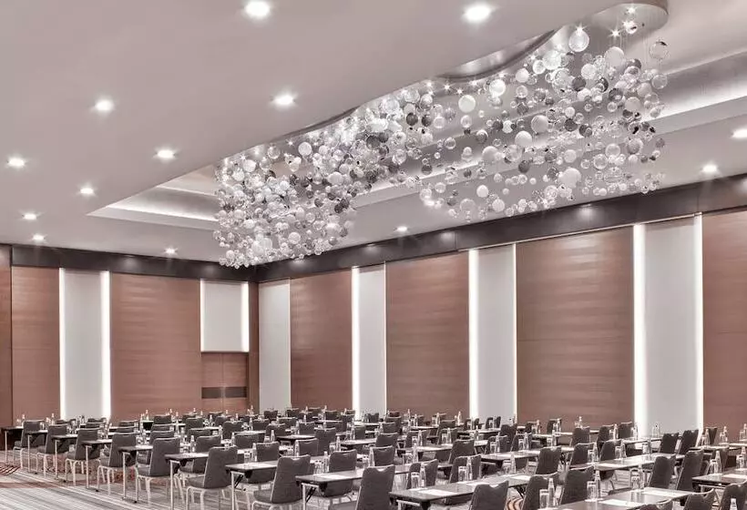 هتل Le Méridien Istanbul Etiler