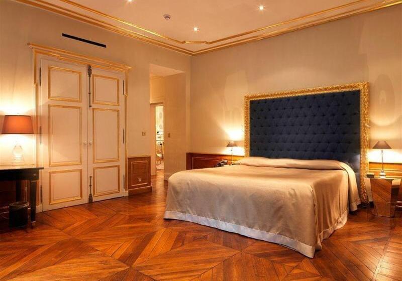 هتل Le Place D Armes   Relais & Châteaux