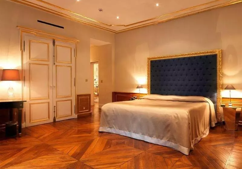 هتل Le Place D Armes Relais & Châteaux