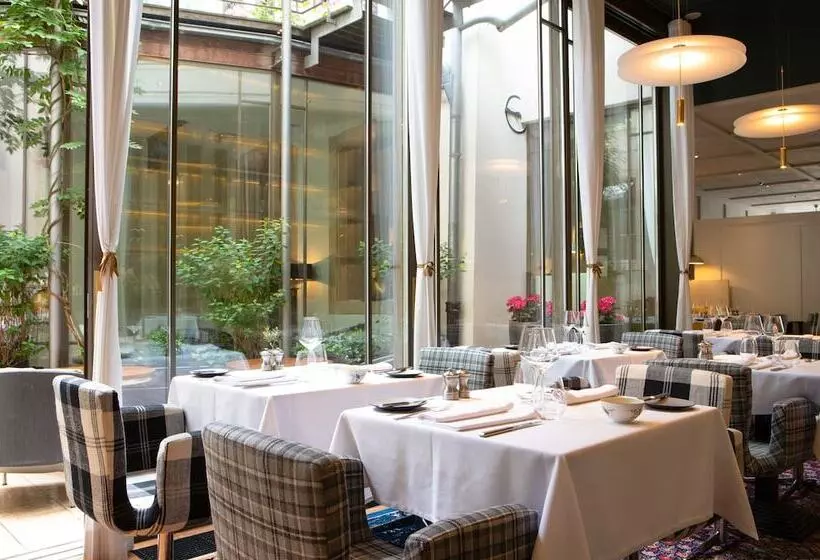 هتل Le Place D Armes Relais & Châteaux