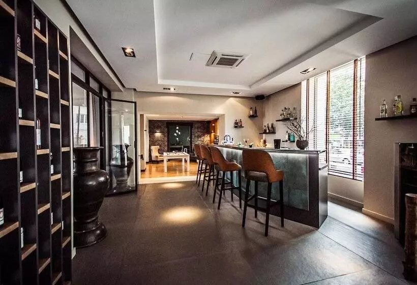 Отель Logis Villa C Hôtel