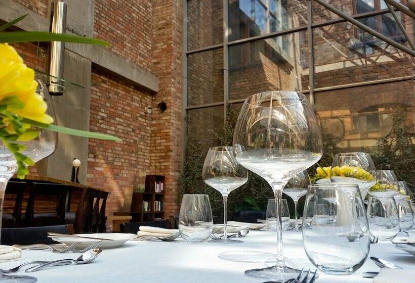 בית מלון כפרי Monopol