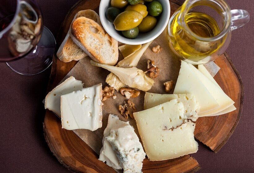 هتل Panorama Lviv