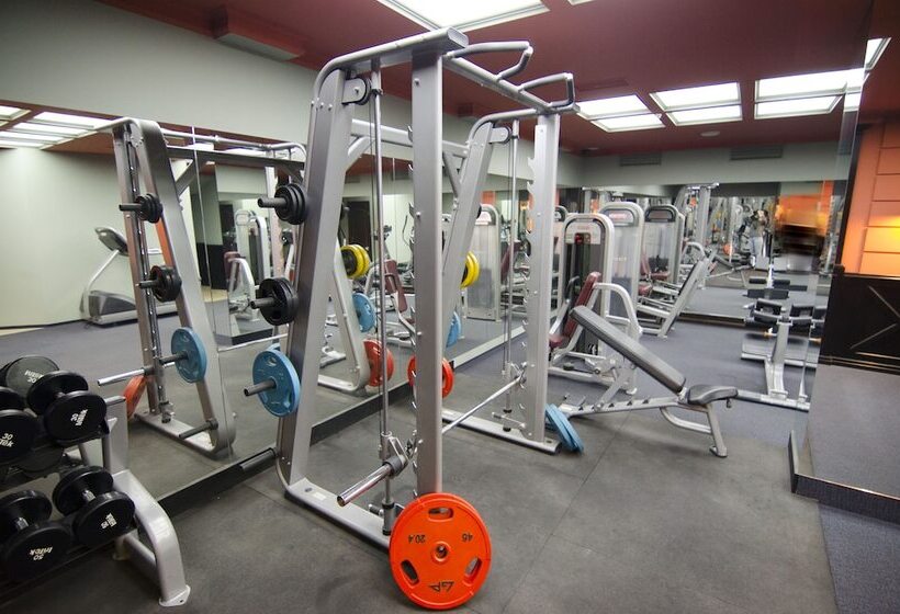 هتل Panorama Lviv